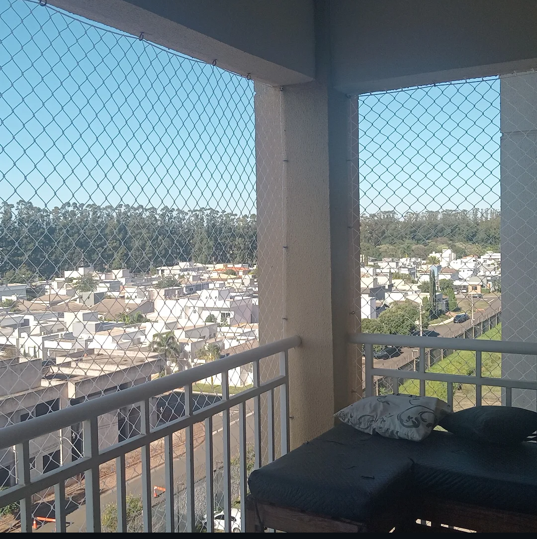 Varanda Residencial com Mobília